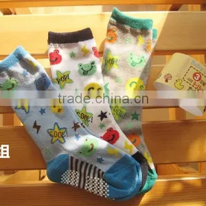 Plain Teen Boy Tube Socks thumbnail-1