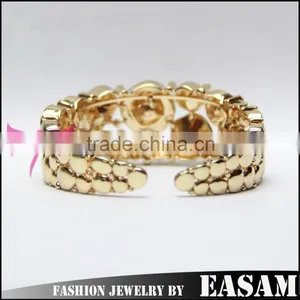Luxury and Fashion Colorful Crystal Bangle, Fashion Charming Bangle Bracelet, Metal Bracelet thumbnail-3