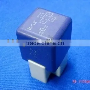 TOYOTA CELICA LEXUS IS200 AVENSIS YARIS 12v STARTER RELAY 28300-10020 OEM thumbnail-1