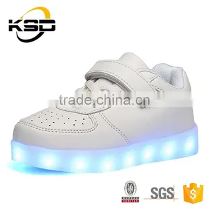 2016 Hot Selling Wholesale Buckle Strap Kids Shoes Kids Light Up Shoes thumbnail-2