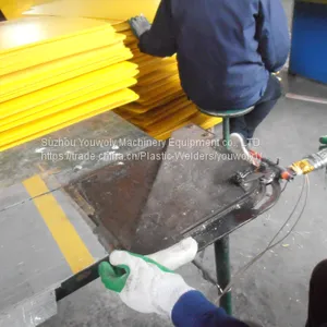 Edge Folding Ultrasonic Welding Corrugated Plastic Box Welding Machine thumbnail-4