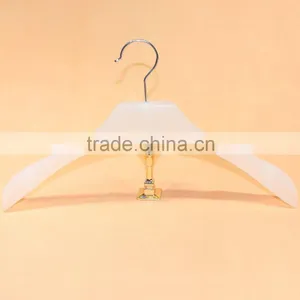 High Quality Plastic Cloth Hanger Factory Custom Logo and Coat Hanger thumbnail-2