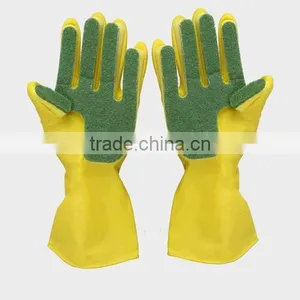 New Latex Gloves With Scouring Pad thumbnail-1