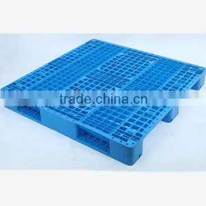 Four War Entry Large Plastic Pallet thumbnail-1