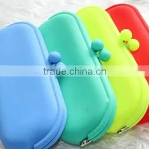 Silicone Pouch Purse / Cellphone Cosmetic Coin Bag / Glasses Storage thumbnail-2