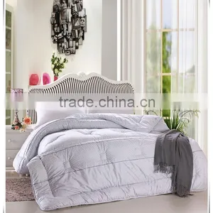 High Quality King Size 4Pcs Fleece Velvet Quilted Duvet Cover Solid Color Bedding Set for Hotel Wholesale thumbnail-1