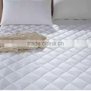 XL Queen SIze Waterproof Coolmax Mattress Pad thumbnail-2