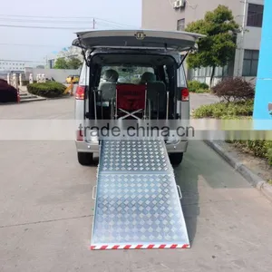 BMWR-201 Aluminum Manual Folding Car Motorcycle Wheelchair Ramp For Dongdeng Van Minivan thumbnail-1
