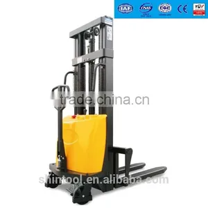 2.0 Ton Semi Electric Straddle Stacker thumbnail-1