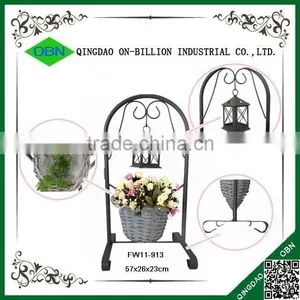 Handmade Wicker Flower Pot With Iron Stand thumbnail-2