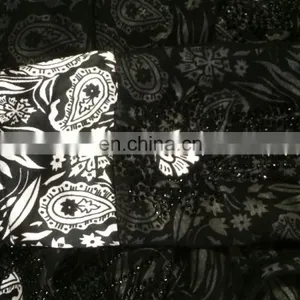 Women's Black Color Burkha With Diamond Stone Work & Printed Satin / Embroidery Work Islamic Style Burkha thumbnail-5
