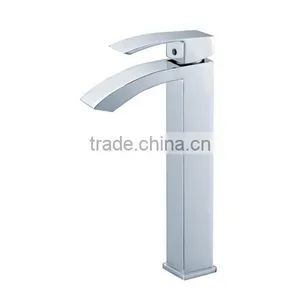 2015 Modern Bath Faucet Bath Shower Mixer Tap thumbnail-4
