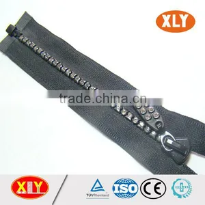 China XLY Zipper #5 Cheap Price Single Stone Diamond Zipper thumbnail-1