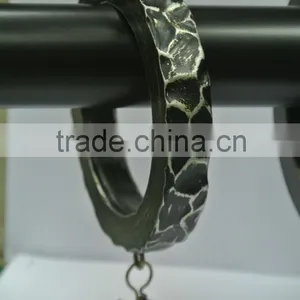 Drapery Rods And Rings With Drapery Clips thumbnail-2