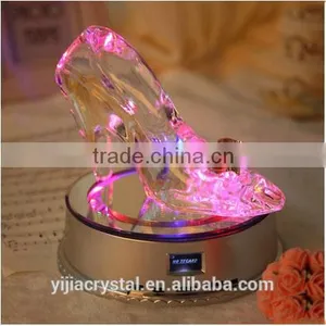 Factory Directly Wholesale Price Fantastic European Design Crystal Shoes for Wedding Gift thumbnail-4