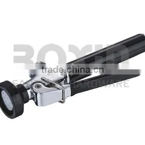 Spray Valve With Handle thumbnail-1