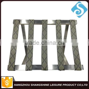 Bedroom Luggage Rack thumbnail-2