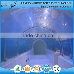Acrylic Animal Tunnel Fish Tank thumbnail-1