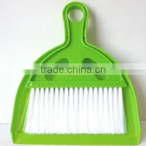 Low Price Dustpan & Brush Set for Table thumbnail-4