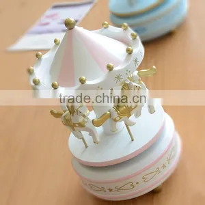 N533 Wooden Music Box Wooden Carousel Christmas Gift Decoration thumbnail-5