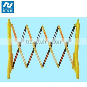 Plastic Folding Temporary Retractable Safety Barriers thumbnail-1