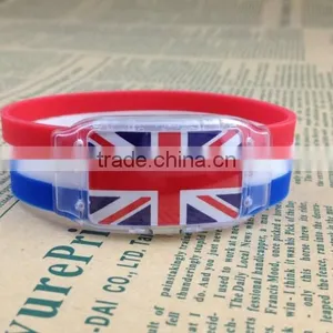 2016 Promotional LED Silicone Bracelet China Supplier thumbnail-3