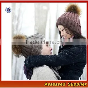 OEM High Quality Winter Knit Hat With Ball on Top Women and Man Fahion Beanie Knitted Hat With Pompoms for Wholesale thumbnail-6