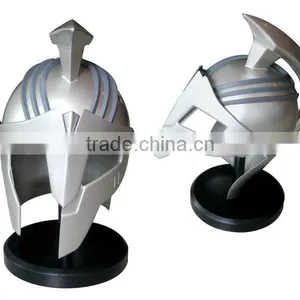 King Helmet thumbnail-1