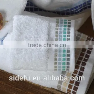 China Manufactural High Quality Wide Dobby Border With Embroidery Hotel Terry Hand Towel thumbnail-3