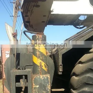 Shanghai Used Condition Grove 80t Rough Terrain Crane for Sale in Shanghai for Sale With Good Condition and High Quality thumbnail-2