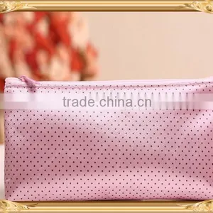 Eco-friendly Portable Silicone Cute Comestic Bag thumbnail-3