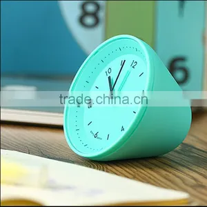 UCHOME Made in China Wholesale Manufacture ABS Plastic Jelly Gravity Alarm Clock thumbnail-4