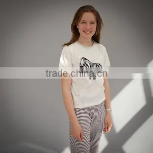 Wholesale Price Girl Sleepwear Korean Kids Pajamas Set With Printed Horse thumbnail-1