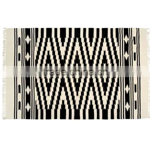 Diamond Pattern Cotton Woven Rug thumbnail-1