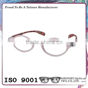 Retro Style With Pattern Temples and Metal Hinge Eyeglasses thumbnail-3