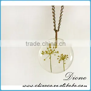Low MOQ Resin Real Flower Necklace Herbarium Pendant thumbnail-1