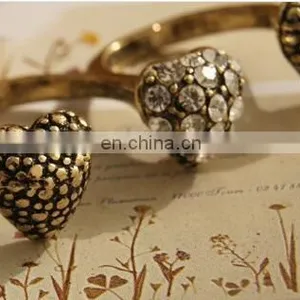 2017 New Fashion Three Heart Simulated Diamond Two Finger Rings Fashion Retro Double Finger Open Ring Classic Fashion thumbnail-4