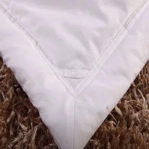 High Quality Customizable Quilts Thickened Wool Quilt Cotton Winter Quilt for Hotel thumbnail-3