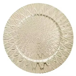 13Inch Classical Gold Wedding Plastic Charger Plates Party Charger Plate Flower Plastic Chargers Plates thumbnail-1