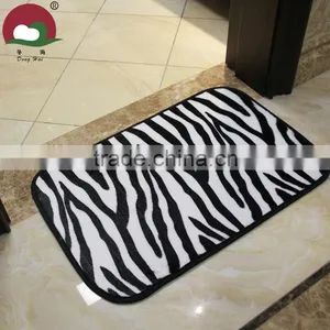 Super Soft Floor Mat With Mix Animal Print Leopard Print thumbnail-1