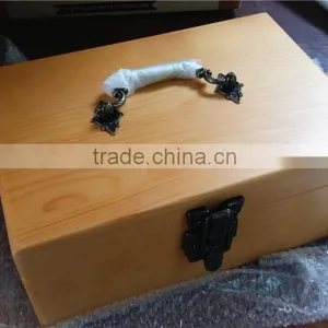 Hot Sale Luxury Lacquer Wooden Essential Oil Case Box thumbnail-1