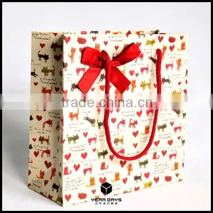 Custom Paper Bag Gift Paper Bag Paper Gift Bag Wholesales thumbnail-1