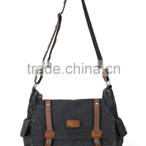 Old Fashion Canvas Shoulder Bag thumbnail-1