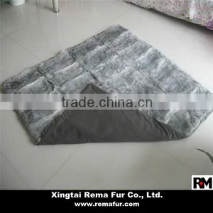 2014 Hot Selling High Quality Rabbit Fur Carpet in Natural Color thumbnail-4