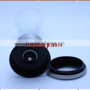 Disposable Salt and Pepper Shaker thumbnail-3