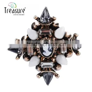 2015 New Products New Model With High Quality Artificial Flower Rhinestone Brooch Wholesale Jewelry China thumbnail-4