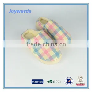 Premium Quality Colored Cotton Fleece Women and Men's Indoor Slippers thumbnail-1