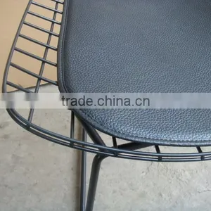 Powder Coated Black Wire Bar Stool With Seat Pad thumbnail-6