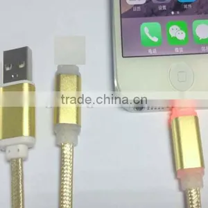 XO Metal Data Cable With Embedded LED Flash Light for Apple thumbnail-4