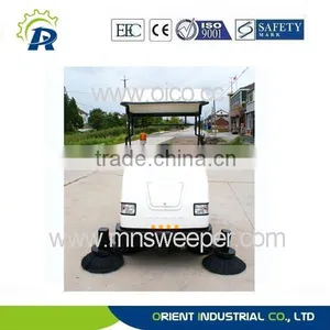 Strong Dust Inhale Capacity Riding Road Sweeper With Power Supply 36V thumbnail-5